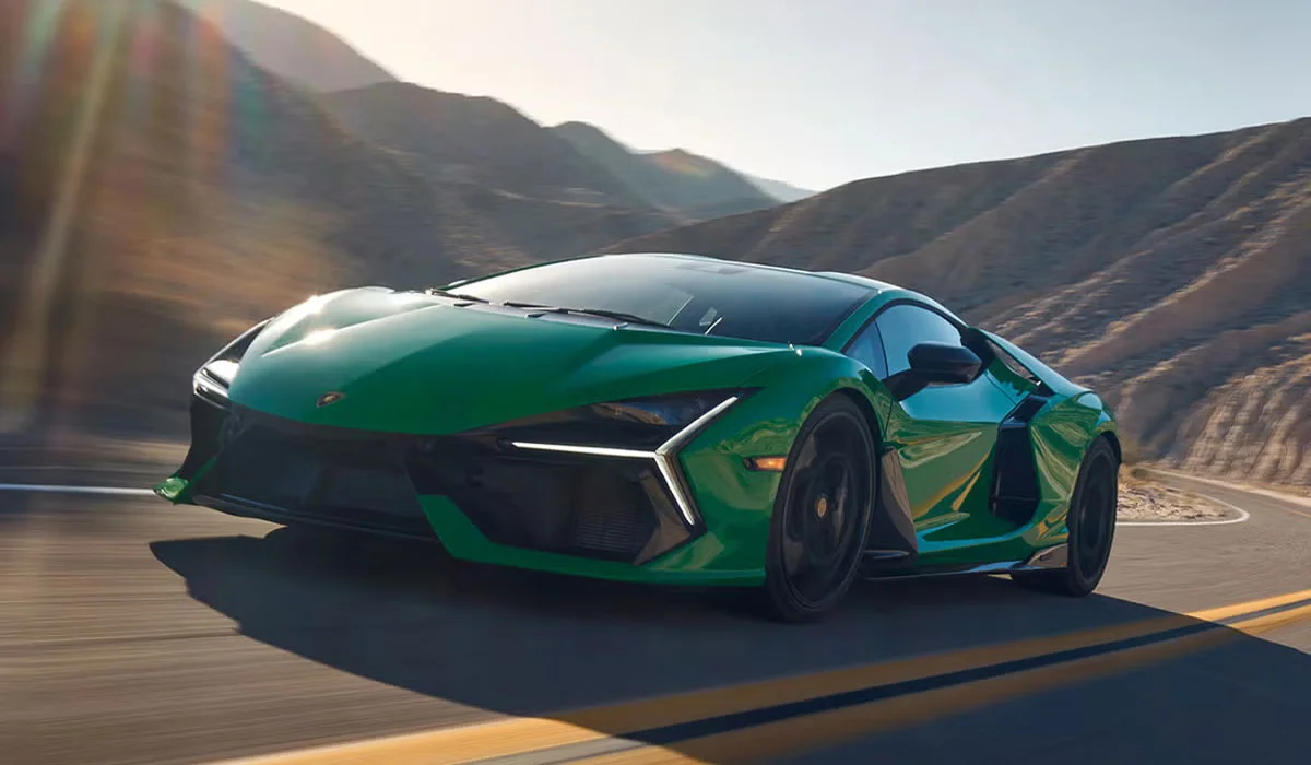 Lamborghini Revuelto 2025 - Monster Hybrid Dengan Tenaga 1.001 HP
