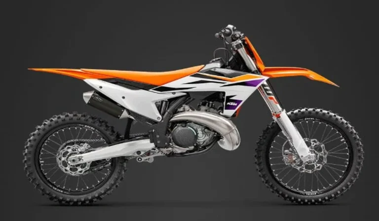 KTM 300 SX 2025, Performa Maksimal, Teknologi EFI dan Kendali Superior