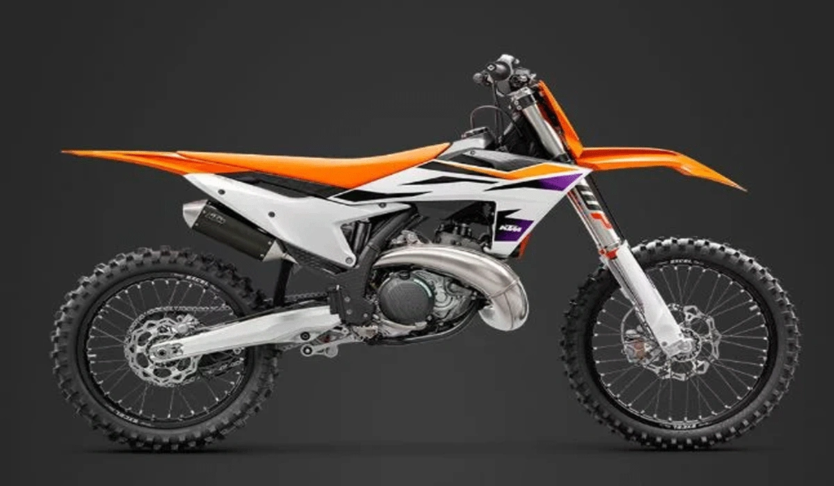 KTM 300 SX 2025, Performa Maksimal, Teknologi EFI dan Kendali Superior