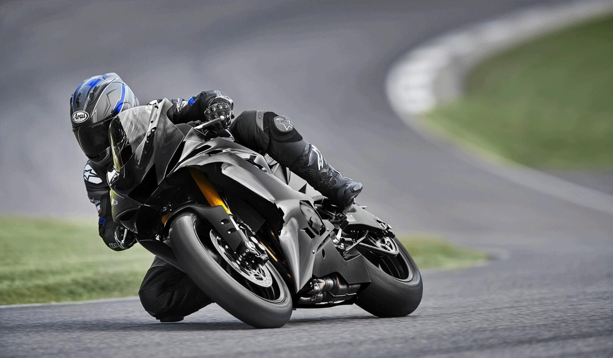 Fitur-Teknologi-dan-Keselamatan-Canggih